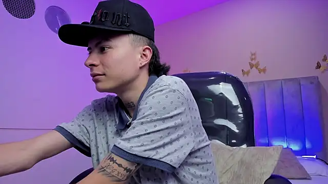 Nascary_Fox Adlı Modelin Canlı XXX Sohbeti