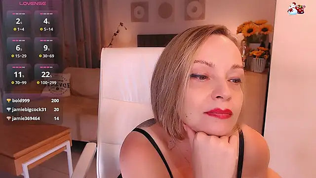 Tilly_Eliot: απευθείας συνομιλία ΧΧΧ