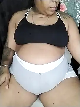 emma_purple_ Adlı Modelin Canlı XXX Sohbeti