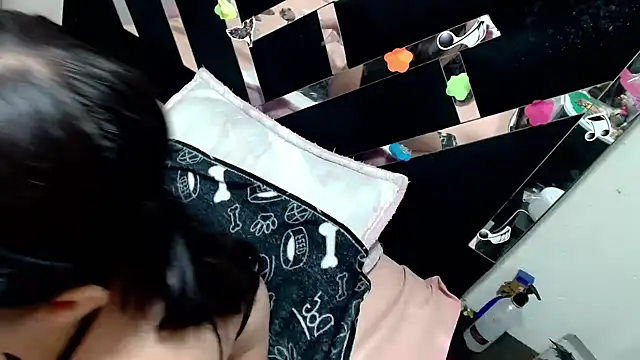 Chatroom XXX en direct de katery_wok11