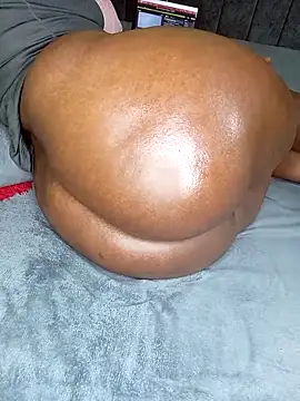 Chatroom XXX en direct de sweettnadia