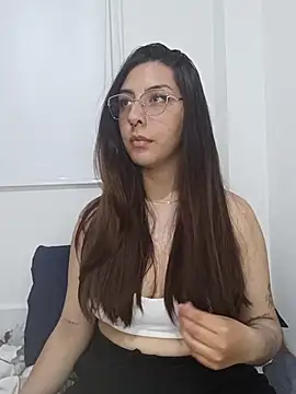 Nikolth_4 Live XXX-chat