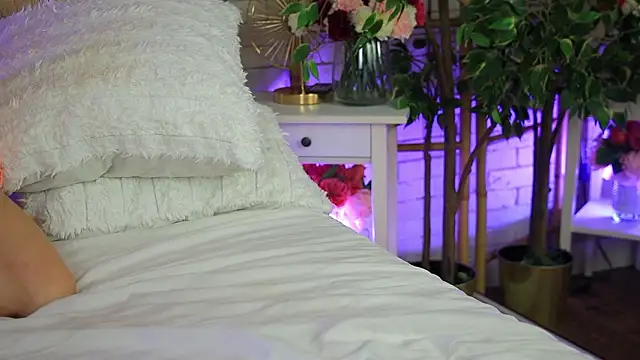 Živý XXX chat EmillyBronte