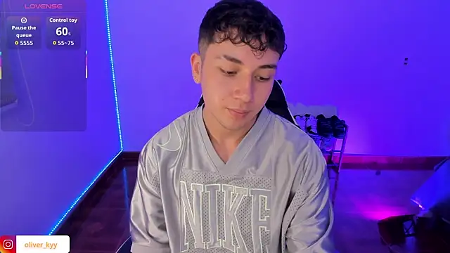 عرض كام oliver_kyy