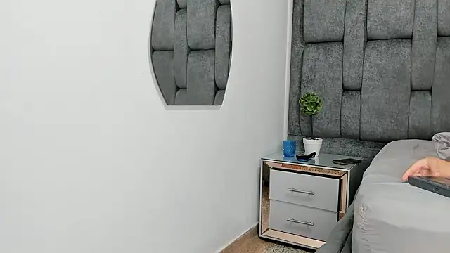 SeleneAndDorianのライブXXXチャット