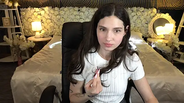 دردشة BabyFlowerr الجنسية المباشرة