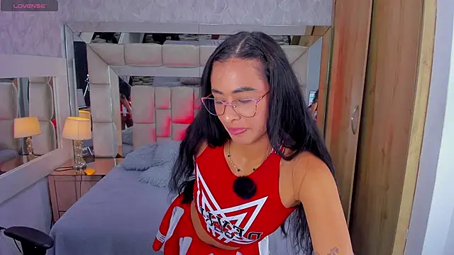 دردشة ZOEBARLOWE الجنسية المباشرة