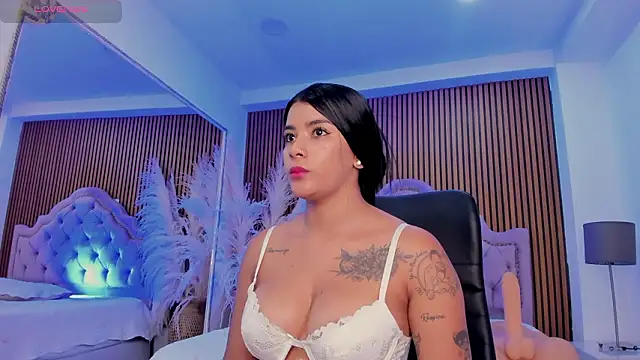 SelenaStonne live XXX chat