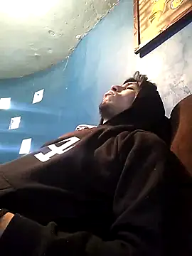 AlexAlejandro13 Chat XXX in diretta