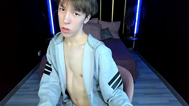 MarkBranston: онлайн-секс-чат