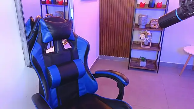 Kenya--Buhle Chat XXX in diretta