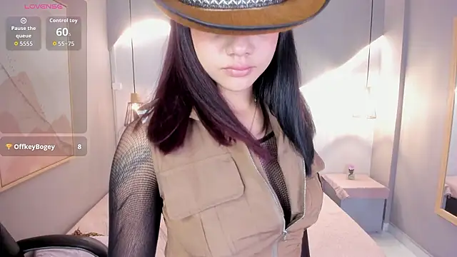 Chat XXX en directo de Julieth_brown_