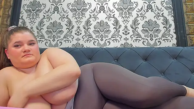 LissaBigTitts Live XXX-Chat
