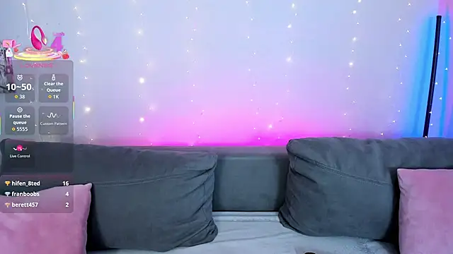 MelodyHudson 现场XXX聊天