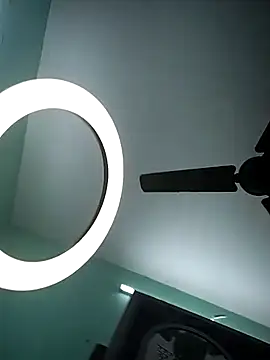 Idontmind367's Live XXX Chat