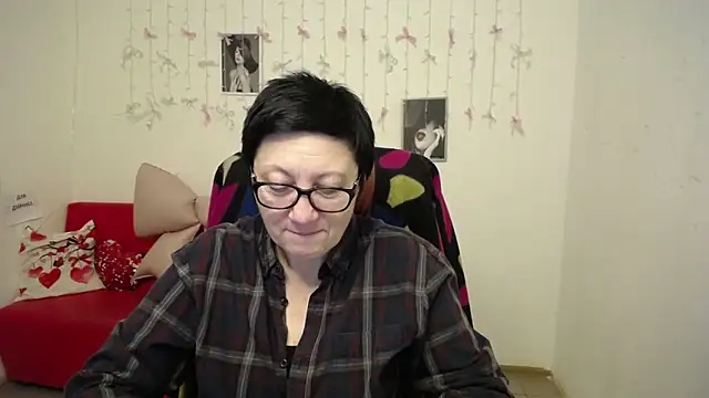 Czat XXX na żywo – EmilyL0ve