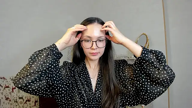 Онлайн чат XXX elina_syui