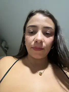 Hall_16: απευθείας συνομιλία ΧΧΧ