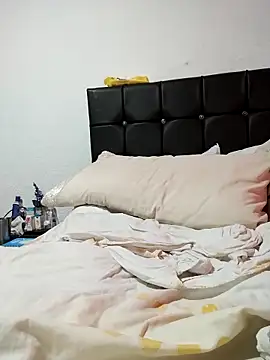 Chatroom XXX en direct de Vicky_Rosse