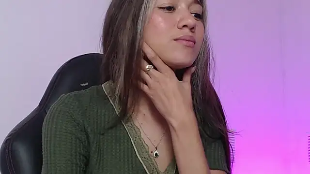 XXX chat uživo modela hantonella_