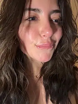 XXX chat uživo modela sukhakunis1