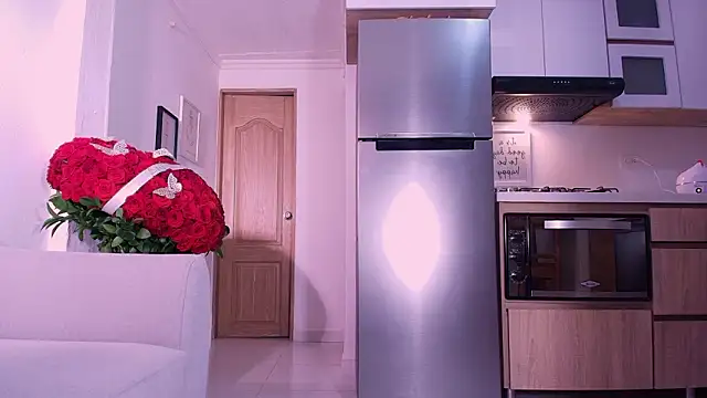 DannaHyde: απευθείας συνομιλία ΧΧΧ