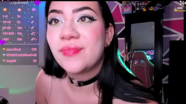 arisantana: онлайн-секс-чат