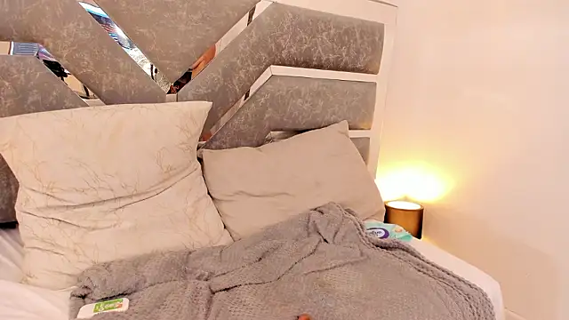 Slut_Milf_: απευθείας συνομιλία ΧΧΧ