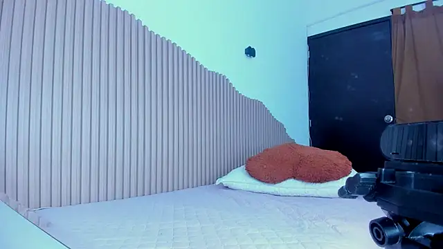 Chatroom XXX en direct de Annie_kurt_