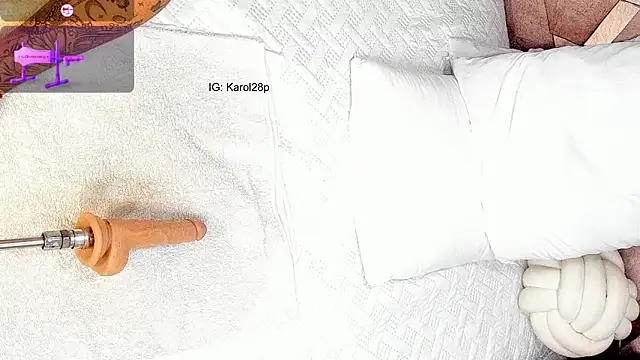 XXX chat uživo modela carol777p