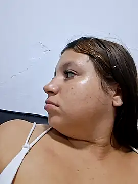 Virgin-Totona élő XXX-chatje