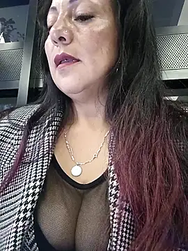 Chatroom XXX en direct de misshot_02