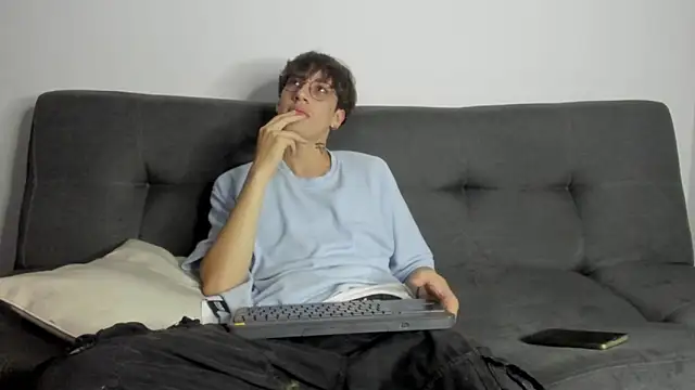 Dio__morningstar: онлайн-секс-чат