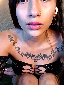 Roslin-nix2 Chat XXX live