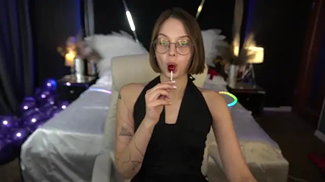 CharlyWines: απευθείας συνομιλία ΧΧΧ