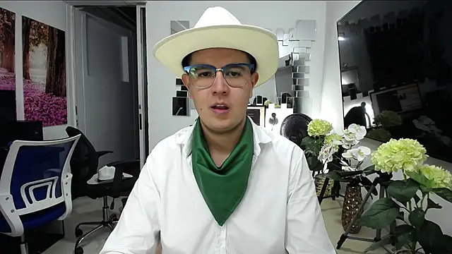 Chat XXX ao vivo de dylan_santiago_