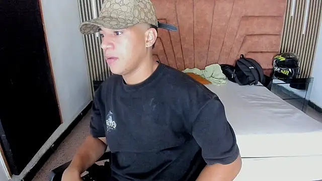 โชว์เว็บแคมของ MATHY_ROBERT