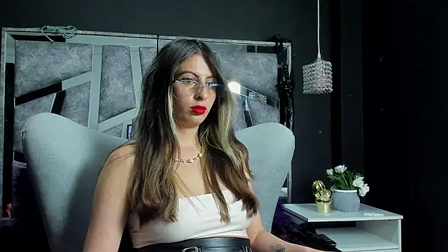 GoddesLeila Chat XXX live