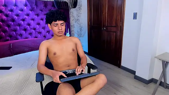 Chatroom XXX en direct de Teo_dantex