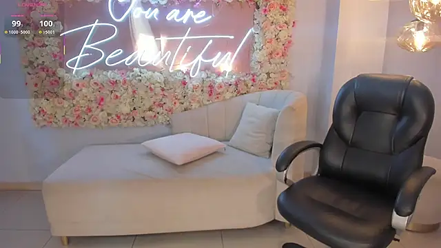 MiaRoberts1 webkamerás műsora