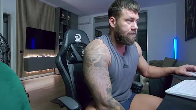 UbbeViking's Live XXX Chat