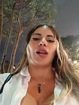 Chatroom XXX en direct de Cata_city1106