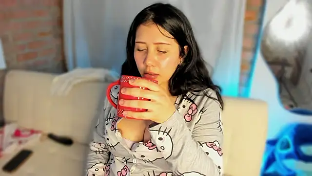 Онлайн чат XXX Doll_tv