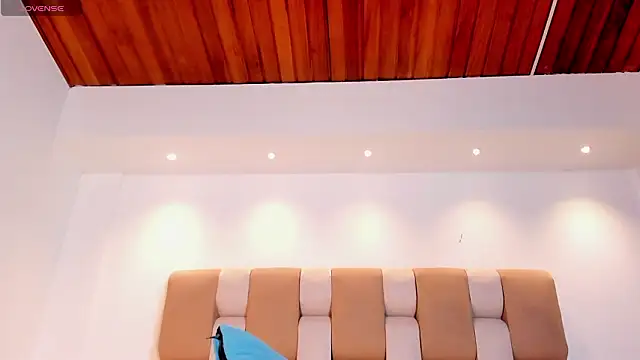 دردشة MadisonAnngel الجنسية المباشرة