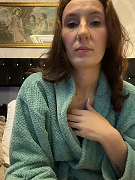 Emilia_Mausi 现场XXX聊天