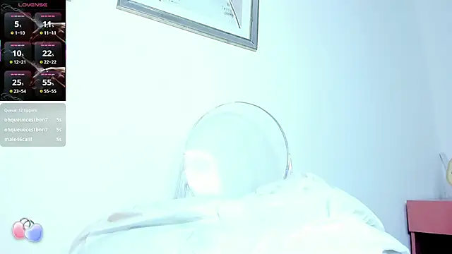 Amara_Rossee live XXX chat