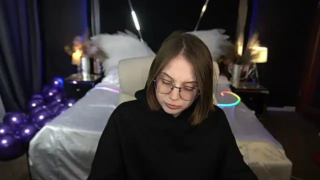 CharlyWines: онлайн-секс-чат