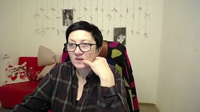 دردشة EmilyL0ve الجنسية المباشرة