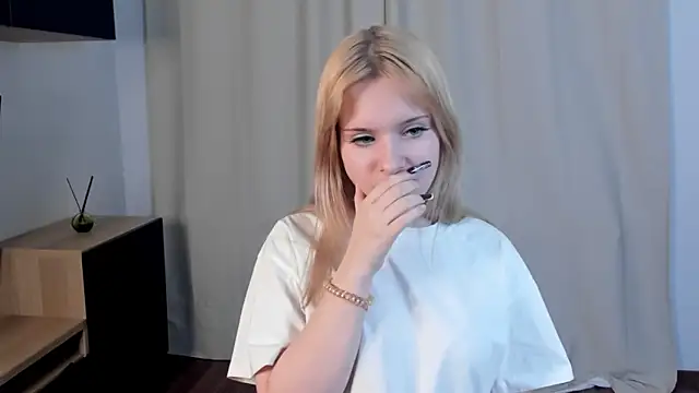 TracieGoins 라이브 XXX 채팅