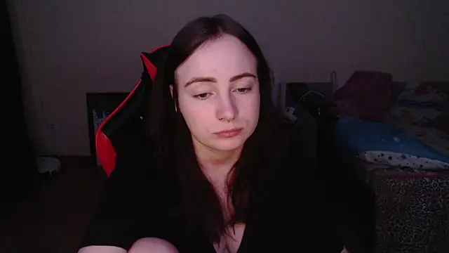 Онлайн чат XXX Laralianna